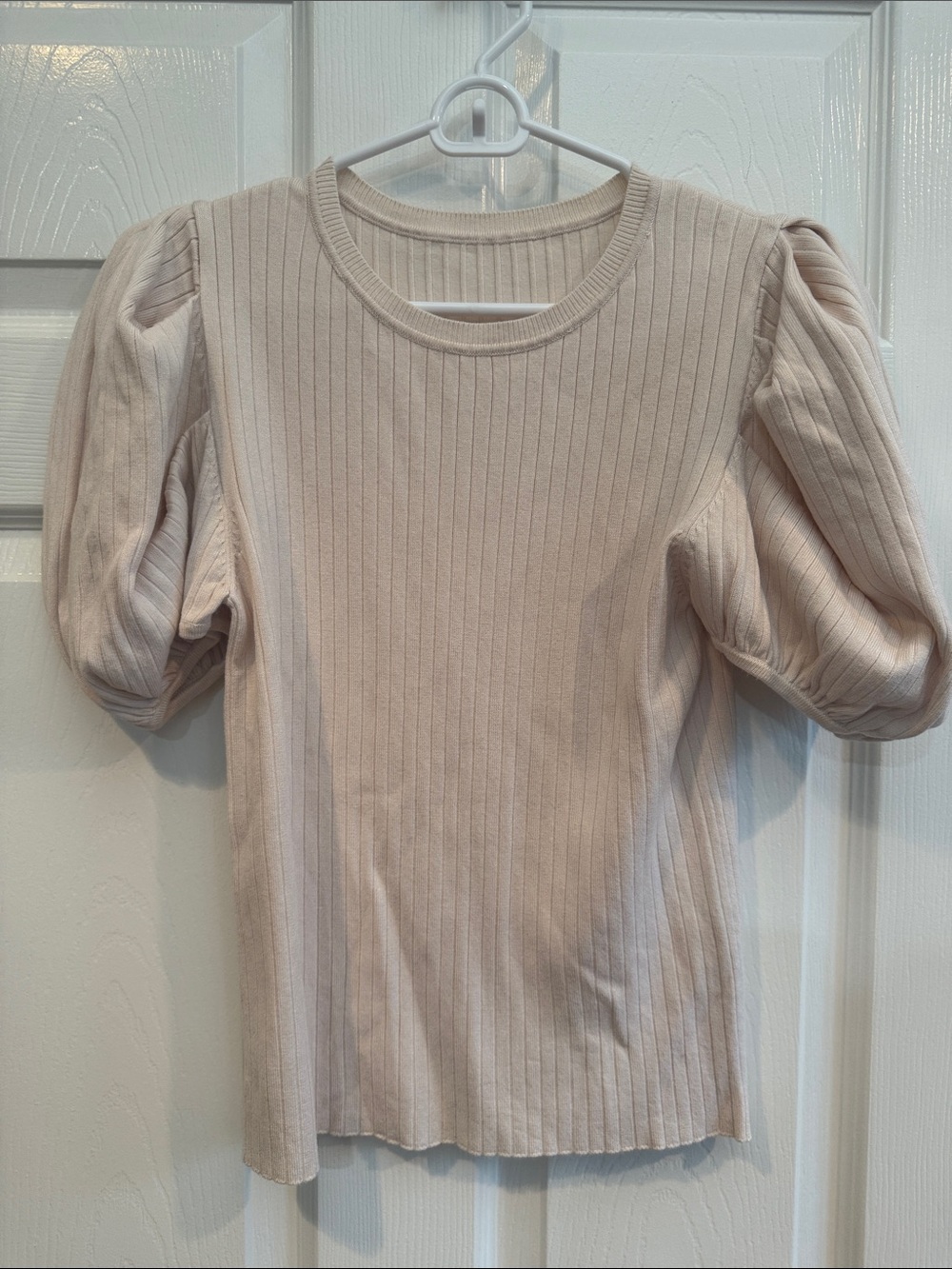 Zara Ribbed Puff Sleeve Short Sleeve Top in Light Beige